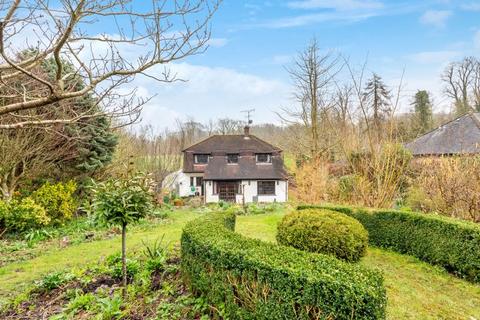Ruskin Green Dene, East Horsley, Leatherhead, KT24 5RG