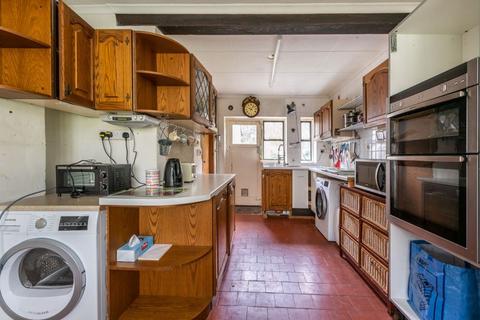 Ruskin Green Dene, East Horsley, Leatherhead, KT24 5RG