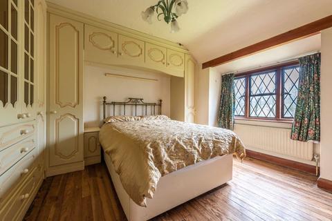 Ruskin Green Dene, East Horsley, Leatherhead, KT24 5RG