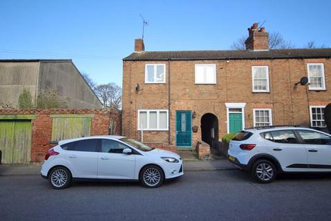 2 bedroom end of terrace house for sale - COMMERCIAL ROAD, LOUTH