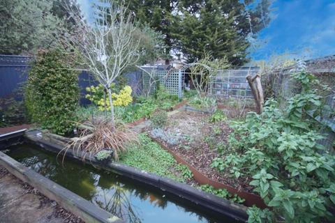 60 Eastcote Lane, Northolt, UB5 5RG