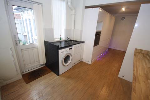 60 Eastcote Lane, Northolt, UB5 5RG