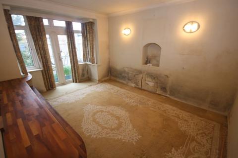 60 Eastcote Lane, Northolt, UB5 5RG
