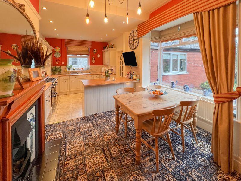 Kitchen diner