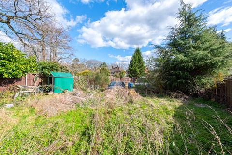 2 bedroom bungalow for sale - Blakes Lane, Tadley, Hampshire, RG26