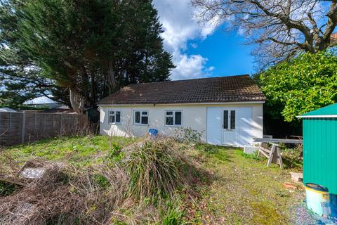2 bedroom bungalow for sale, Blakes Lane, Tadley, Hampshire, RG26