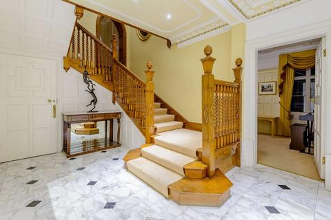 Priory Cottage Church Road, Old Windsor, Windsor, SL4 2JW