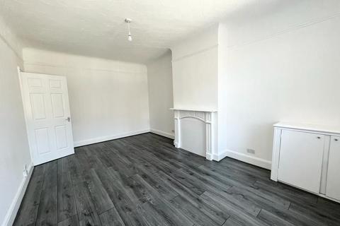 2 bedroom flat to rent, Larkhill Place, Liverpool