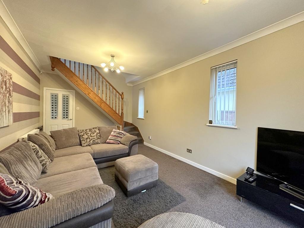 Blandford Road, Poole, BH15 4 bed detached house for sale £385,000
