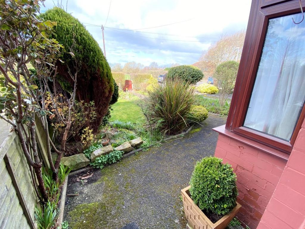 Watchyard Lane, Formby, Liverpool, L37 2 bed semidetached house £200,000