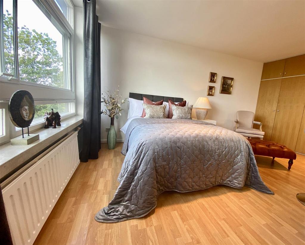 Lyndhurst Court, 36-38 Finchley Road, St Johns Wood, NW8 Studio - £ ...