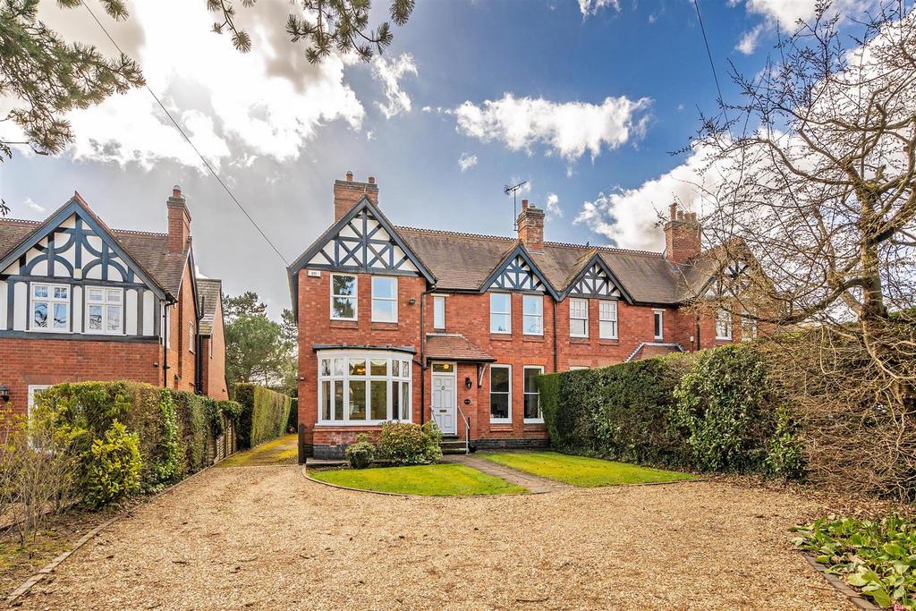 Earlswood Road, Dorridge SOLD... 4 bed semidetached house £1,100,000