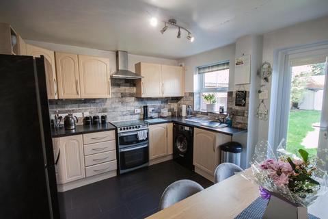2 bedroom end of terrace house for sale - High Street, Chase Terrace, Burntwood, WS7 1LP