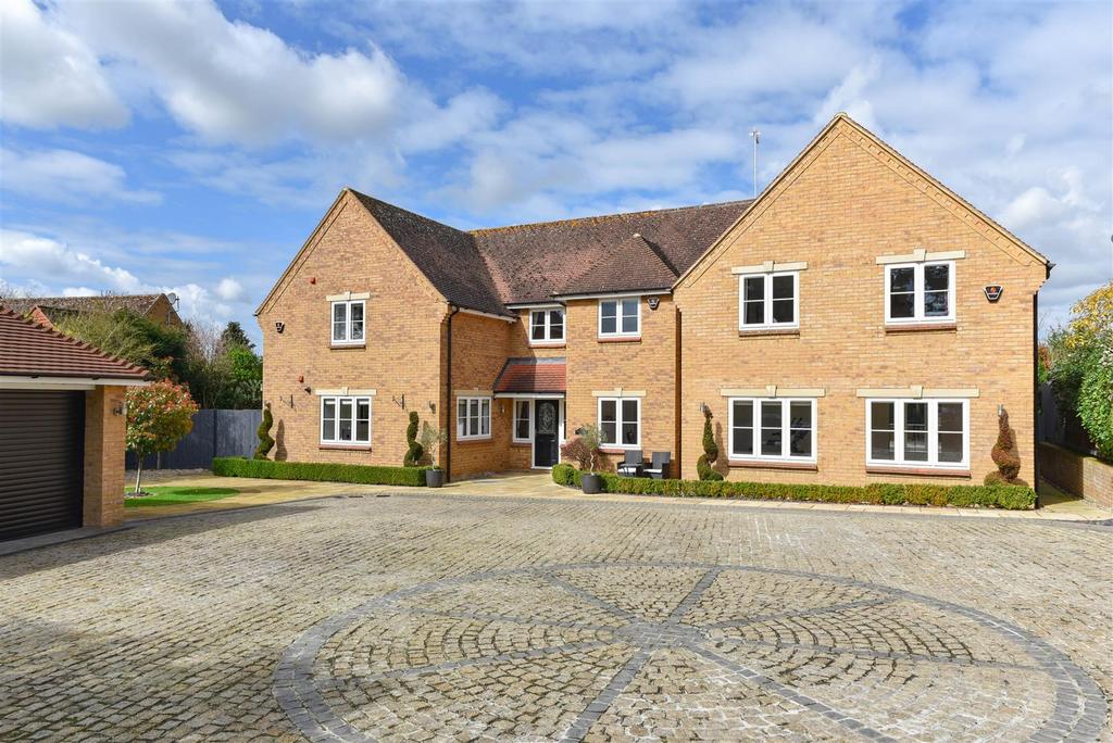 Harlestone Road, Church Brampton, Northampton 6 bed detached house for