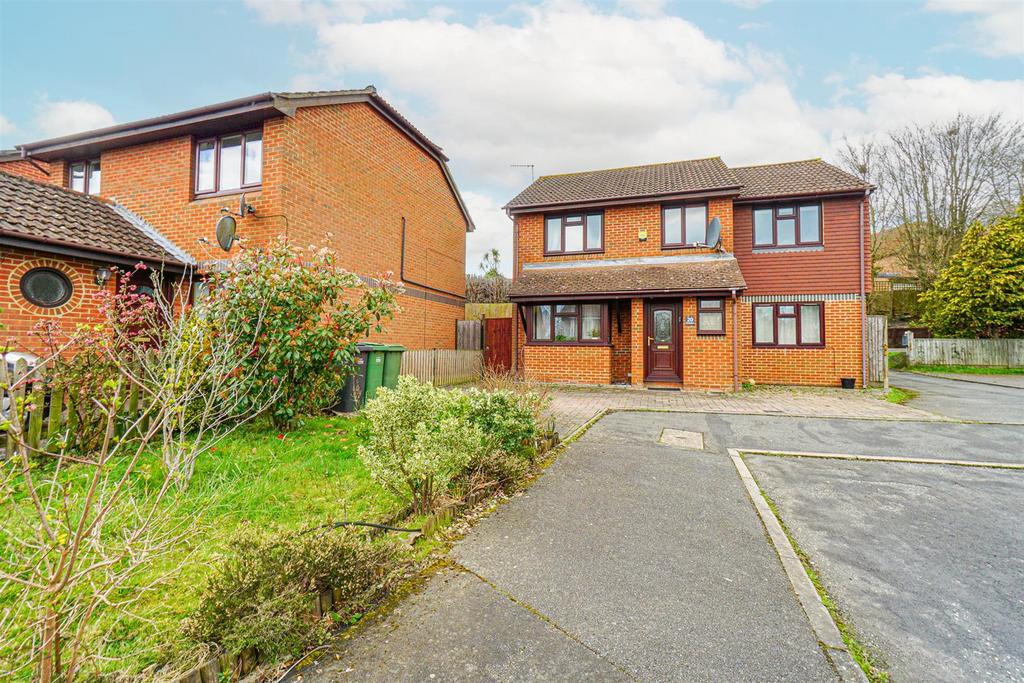 The Meadows, St. LeonardsOnSea 4 bed detached house for sale £465,000