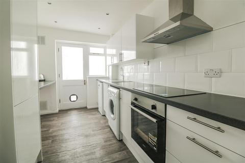 28 Perry Spring, Harlow, CM17 9DG