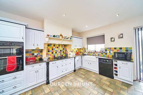 20 Warren Road, Chingford, London, E4 6QS