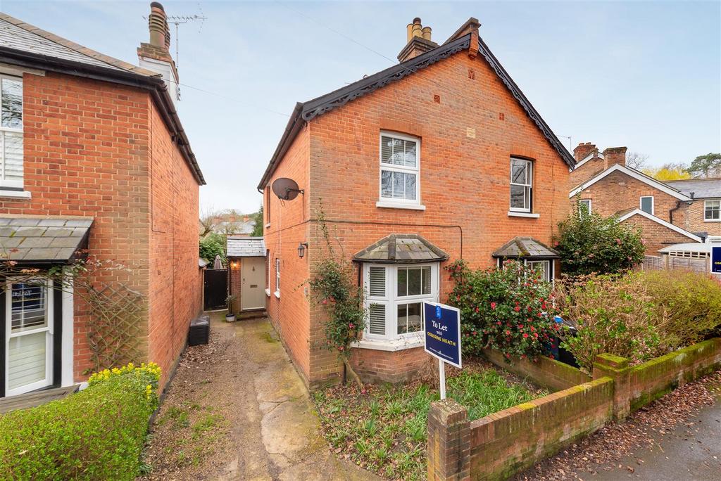 Beech Hill Road, Sunningdale 2 bed semidetached house to rent £1,900