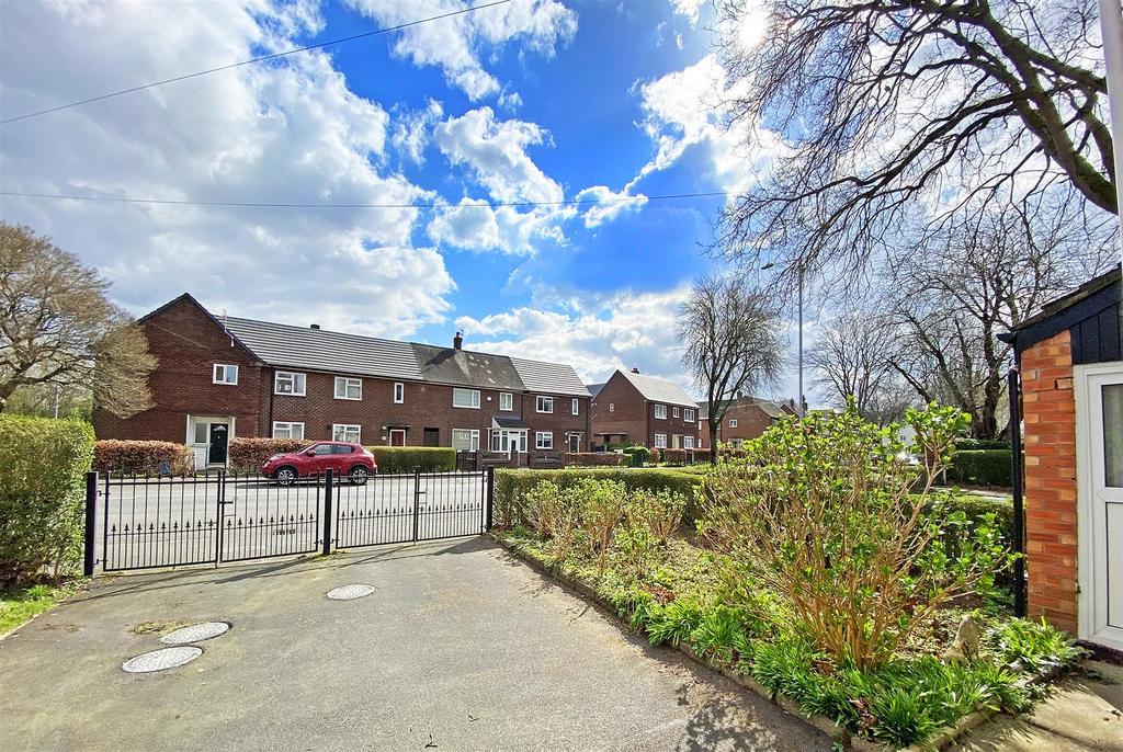 Wythenshawe Road, Manchester 2 bed semidetached house for sale £175,000