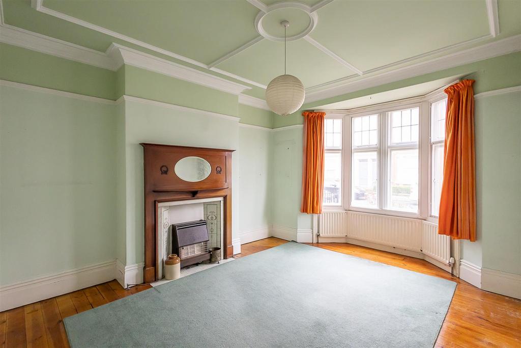 Lodore Road, High West Jesmond... 3 bed terraced house £295,000