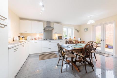 20 Aintree Avenue, Barleythorpe, Oakham, LE15 7TR