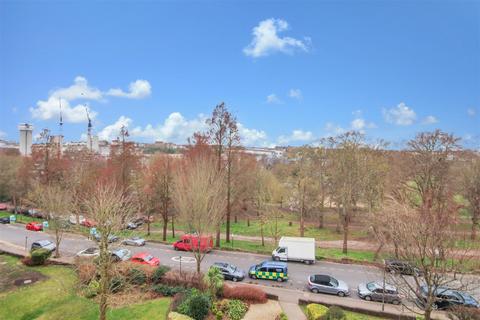 79 Greenacres, Brighton, BN1 6HR