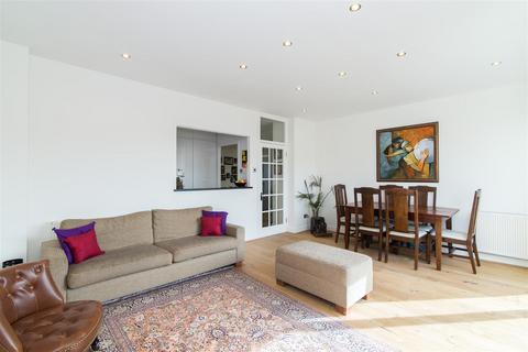 3 bedroom flat to rent, Broadhurst Gardens, South Hampstead NW6