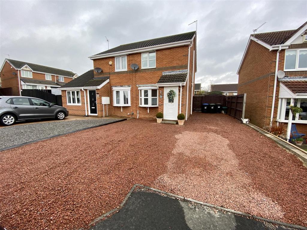 Daleside, Sacriston, Durham 2 bed semidetached house £129,950