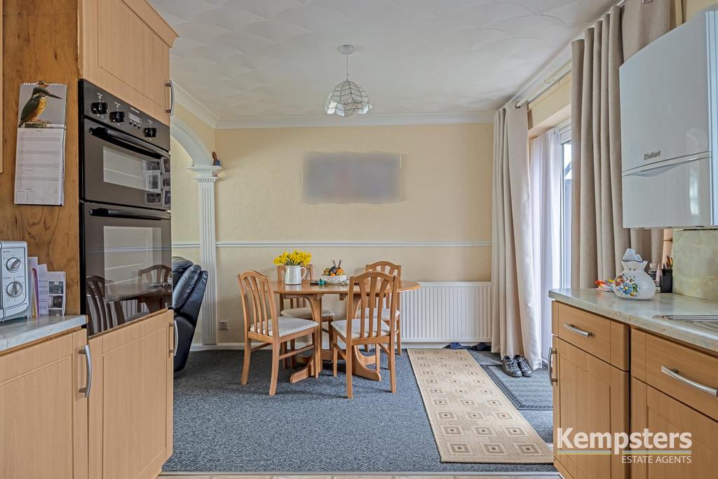 Kitchen Diner 5.jpg