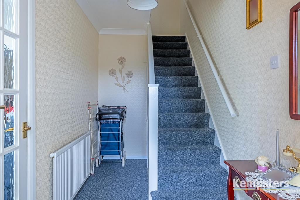 Hallway 1.jpg