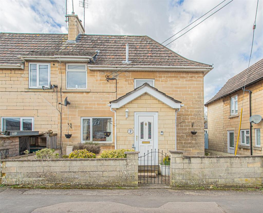 Potley Lane, Corsham 2 bed semidetached house £240,000