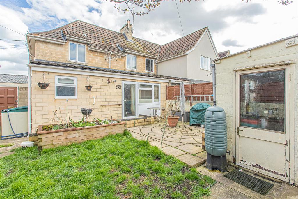 Potley Lane, Corsham 2 bed semidetached house £240,000