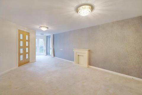 2 bedroom apartment for sale, Crocus Court, Station Road, Poulton-Le-Fylde, FY6 7XJ