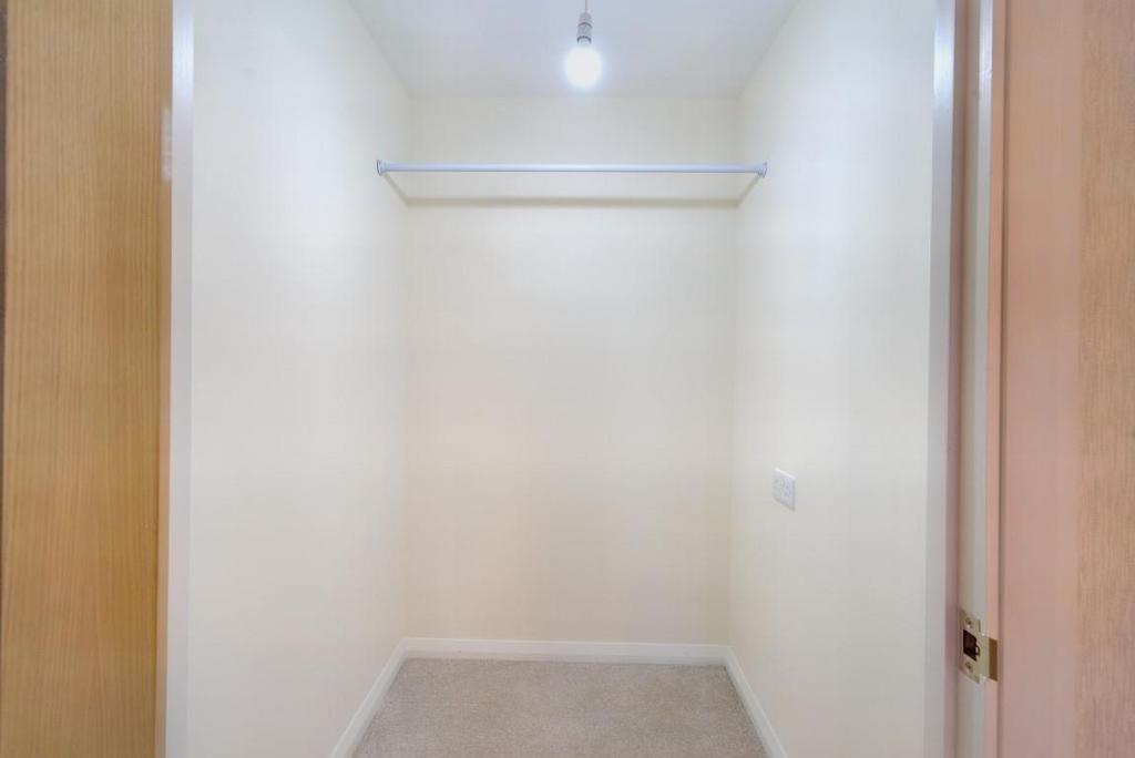 8541170-interior06 (Medium).JPG