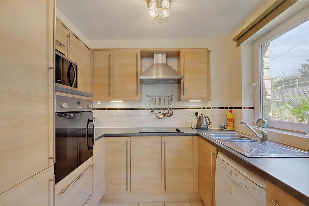Kitchen: