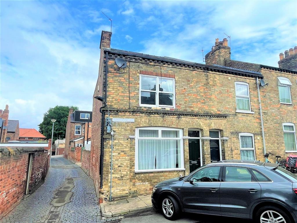 Adelaide Street, York 2 bed end of terrace house £300,000