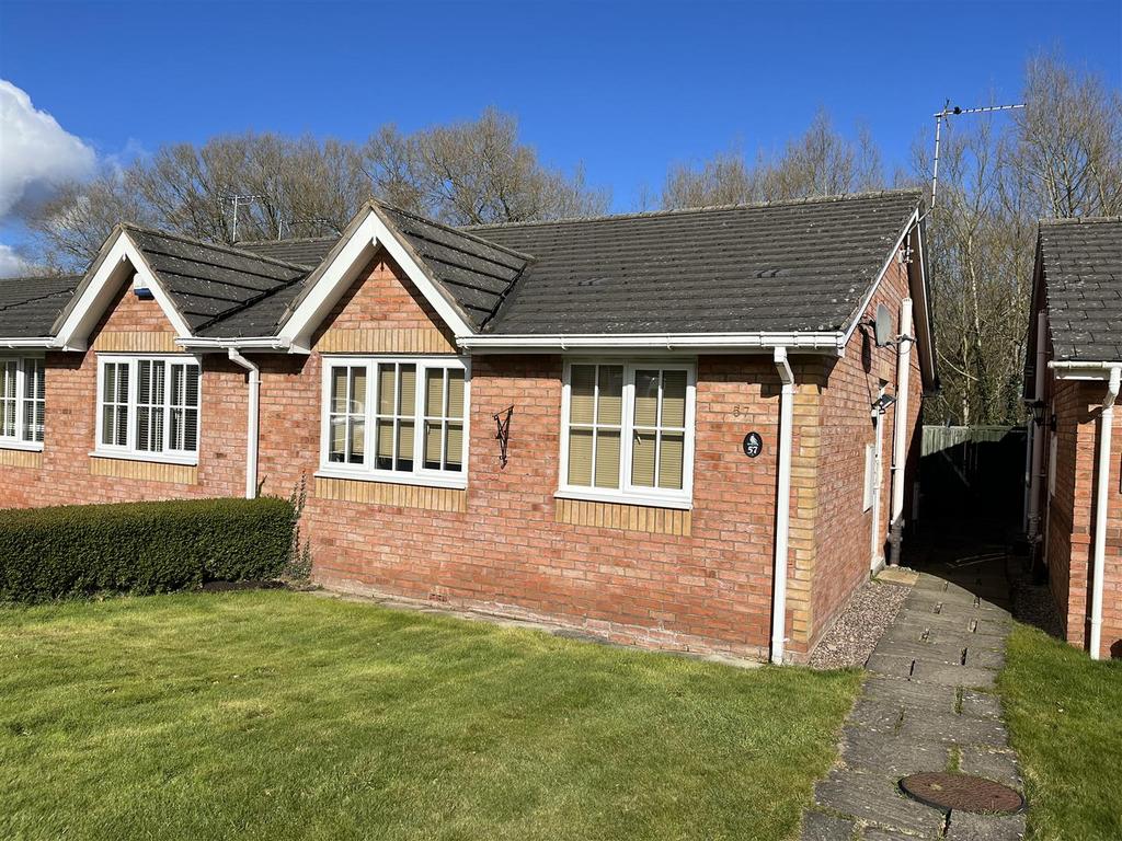 Fernhill Lane, Gobowen, Oswestry 2 Bed Semi-detached Bungalow - £625 ...