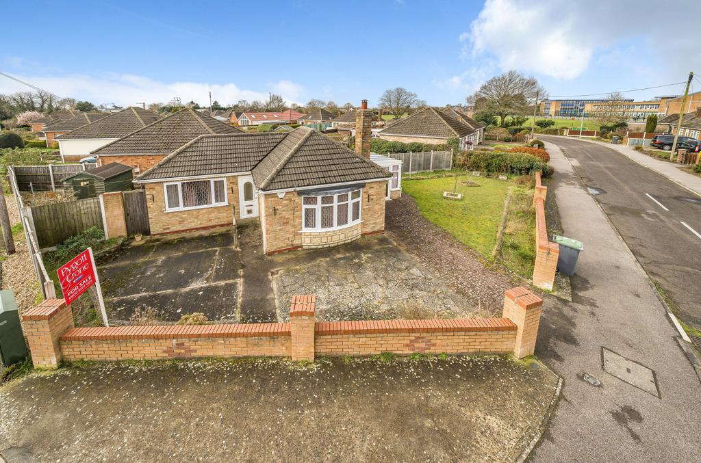Manor Road, North Hykeham, LN6 1 bed bungalow for sale £90,000