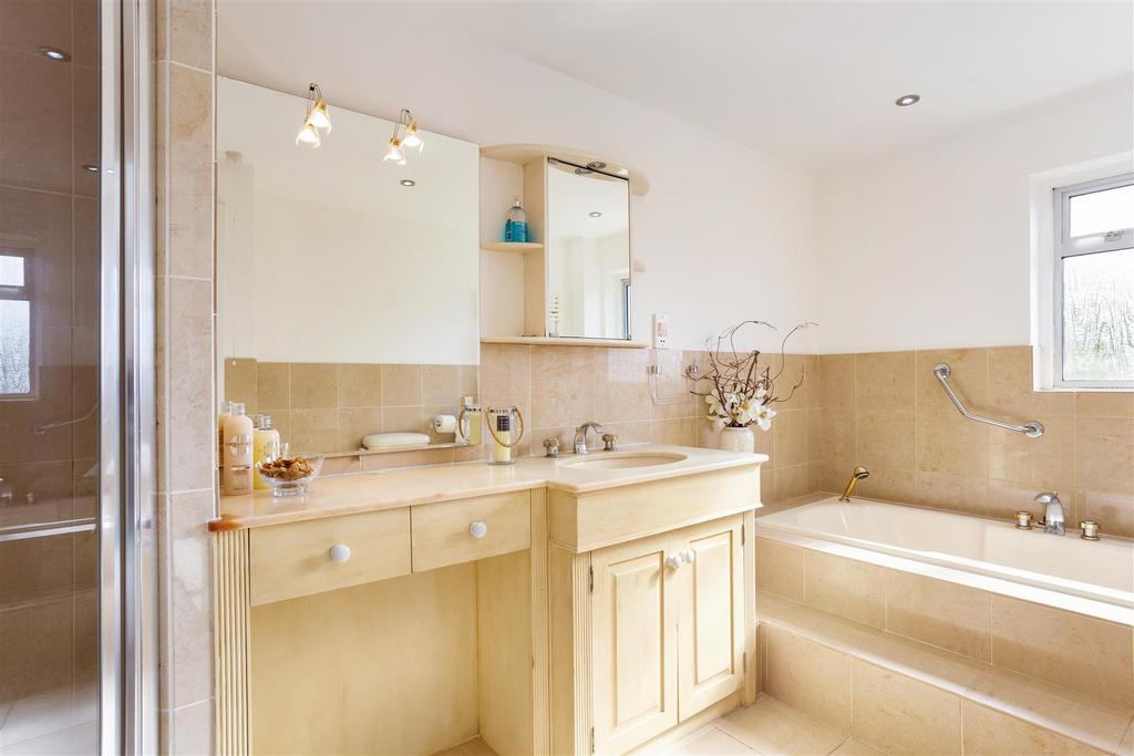 7 Keith Road 307360 (20).jpg