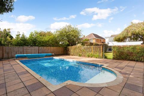 7 Keith Road, Talbot Woods, Bournemouth, BH3 7DS