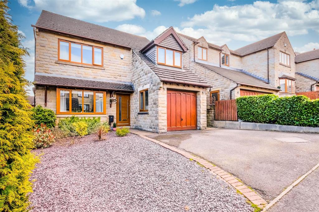 Harefield Park, Birkby, Huddersfield, HD2 4 bed detached house for sale £425,000