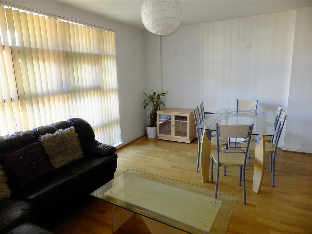 City Gate 1, Blantyre Street, Manchester 1 bed apartment £875 pcm (£