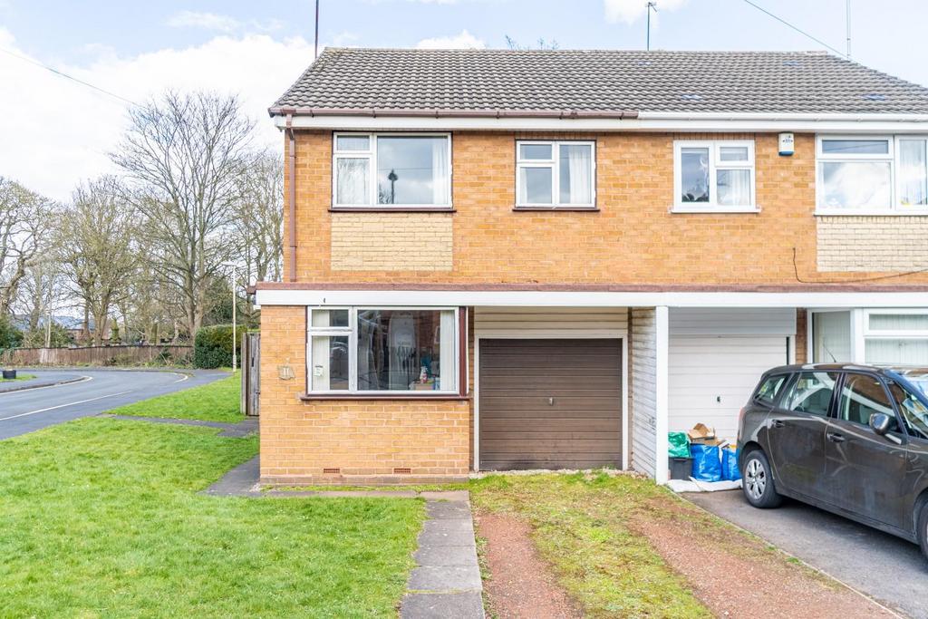 Southall Crescent, Coseley, Bilston, WV14 8XT 3 bed semidetached house