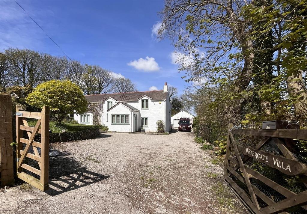 Illogan 5 bed detached house for sale £850,000