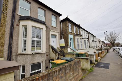 1 bedroom flat for sale - Selwyn Road, Plaistow