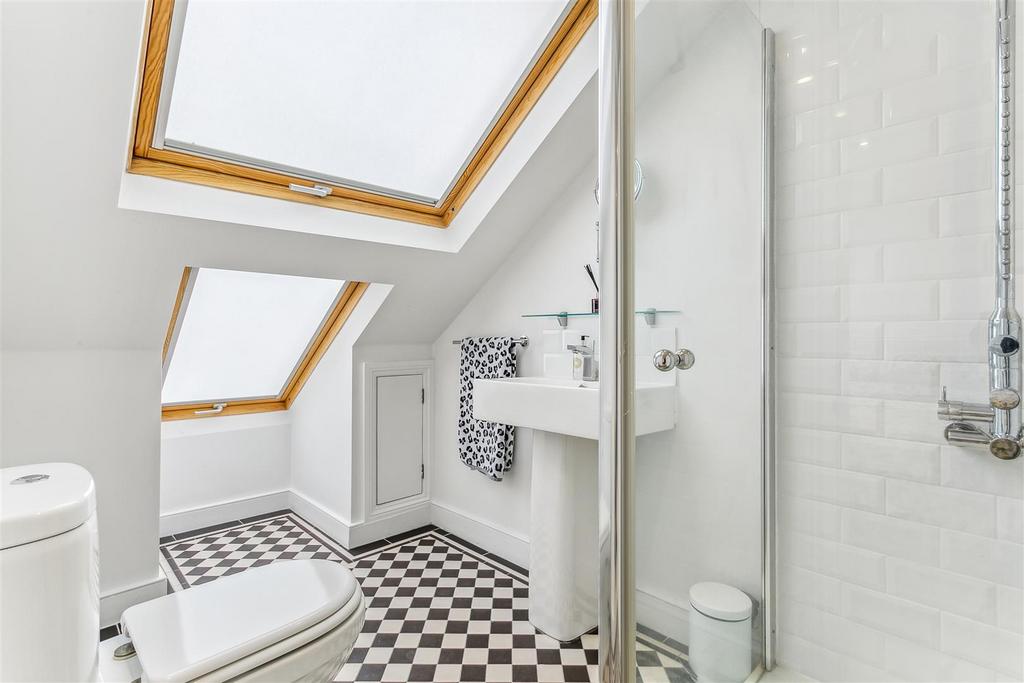 FOR SALE Silver Cres, Chiswick