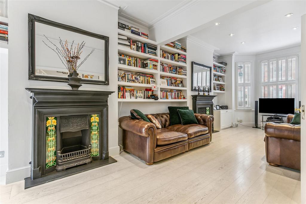 FOR SALE Silver Cres, Chiswick