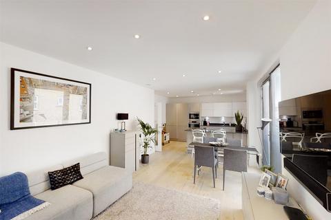 Flat 1, Noble House Kings Place, London, W4 4BA
