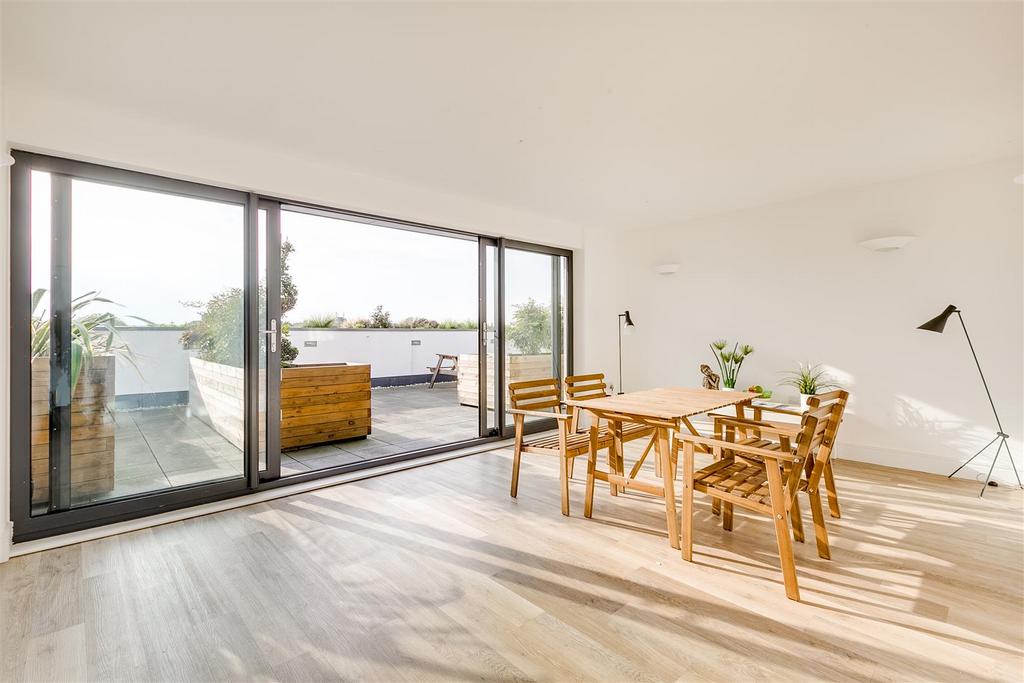Noble House, Kings Place, W4 - FOR SALE