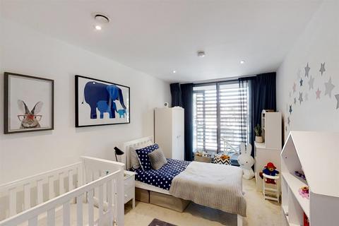 Flat 1, Noble House Kings Place, London, W4 4BA